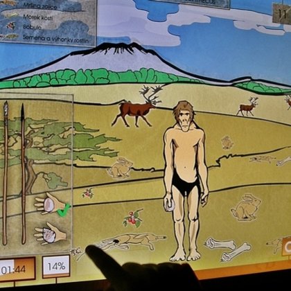 Interaktivní obrazovky pro Národní muzeum (výstava Příběh planety Země)